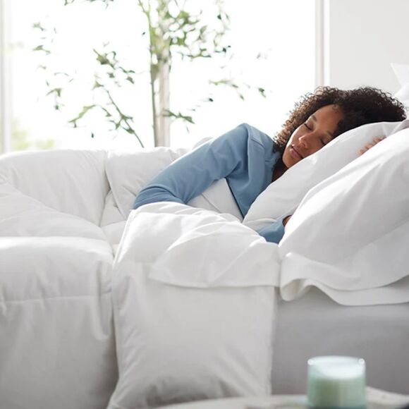The Company Store Luxe Olympia Down Extra Warmth Comforter in White. Full Size. - Picture 2 of 15